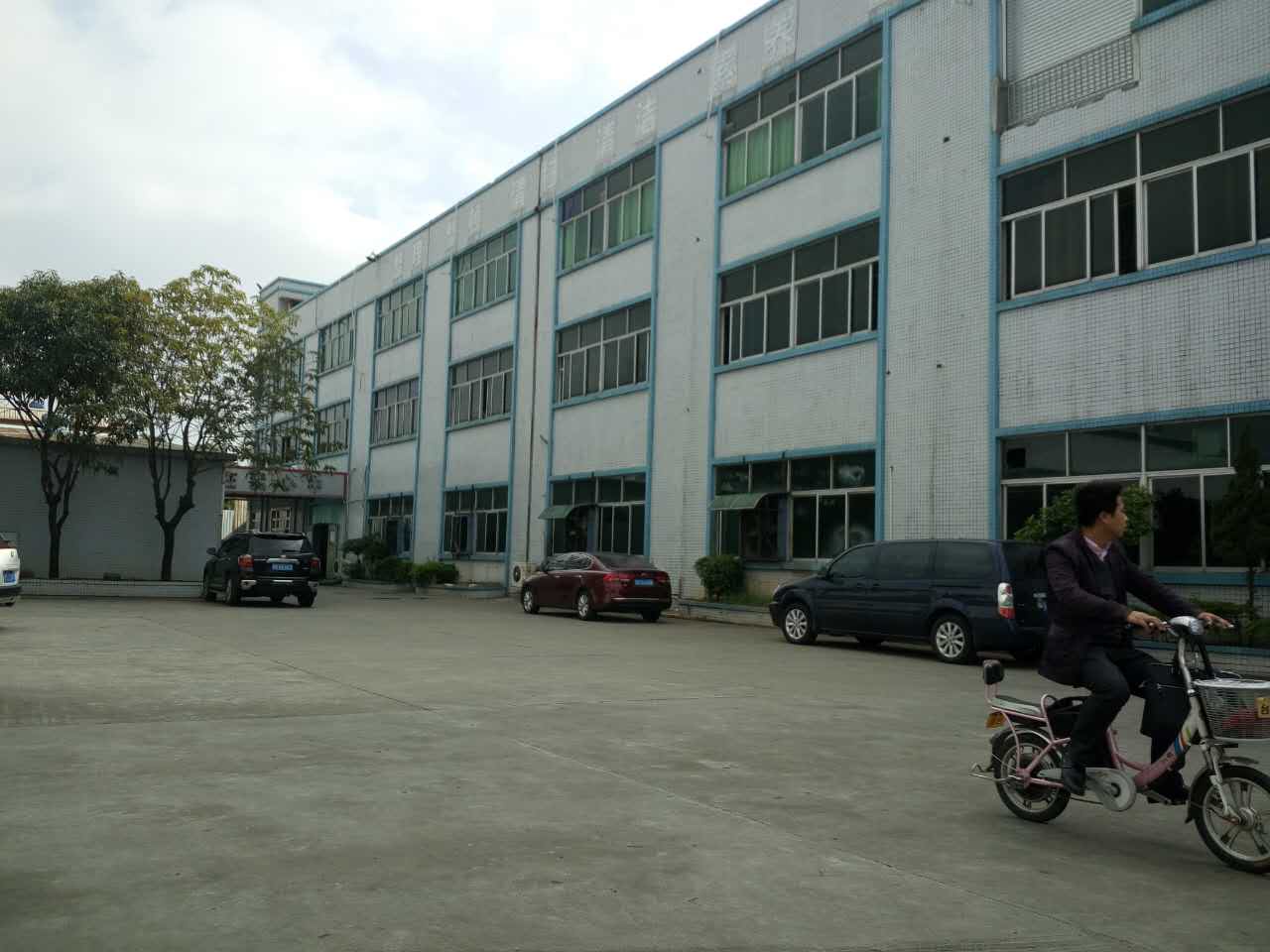 寮步西溪獨院廠房分租二樓2000平方帶噴淋消防招租