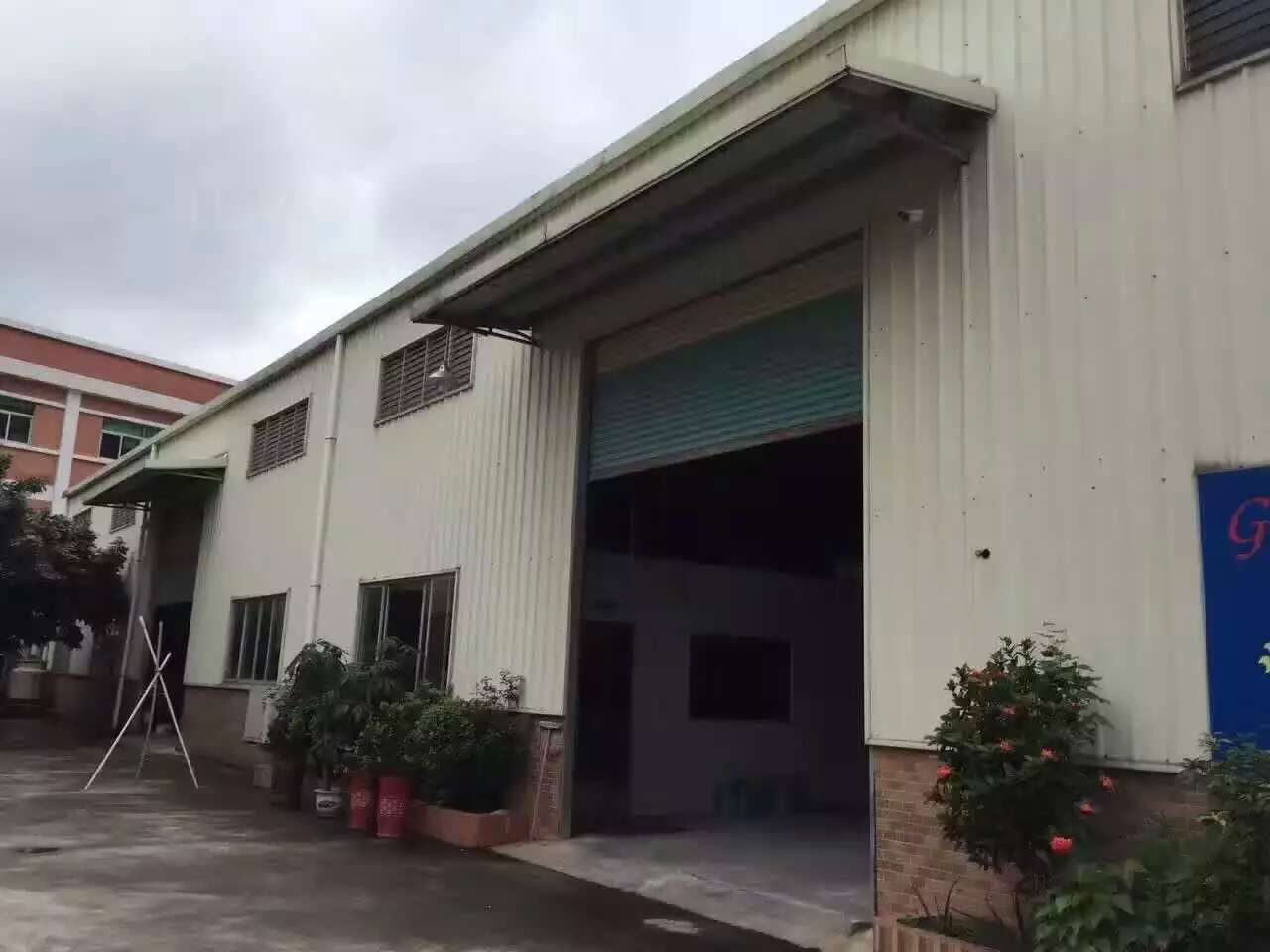 東莞茶山廠房，茶山新出標(biāo)準(zhǔn)單一層鐵皮房1200平方出租