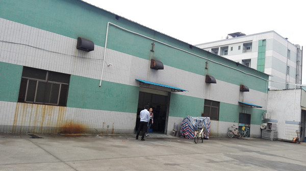 東莞廠房，東莞東坑磚墻到頂單一層鐵皮廠房分租500平方招租