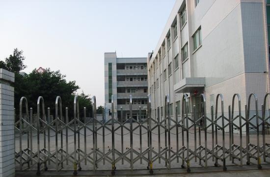 東莞廠房，東莞寮步新出鋼結(jié)構(gòu)廠房1800平方出租，滴水9米