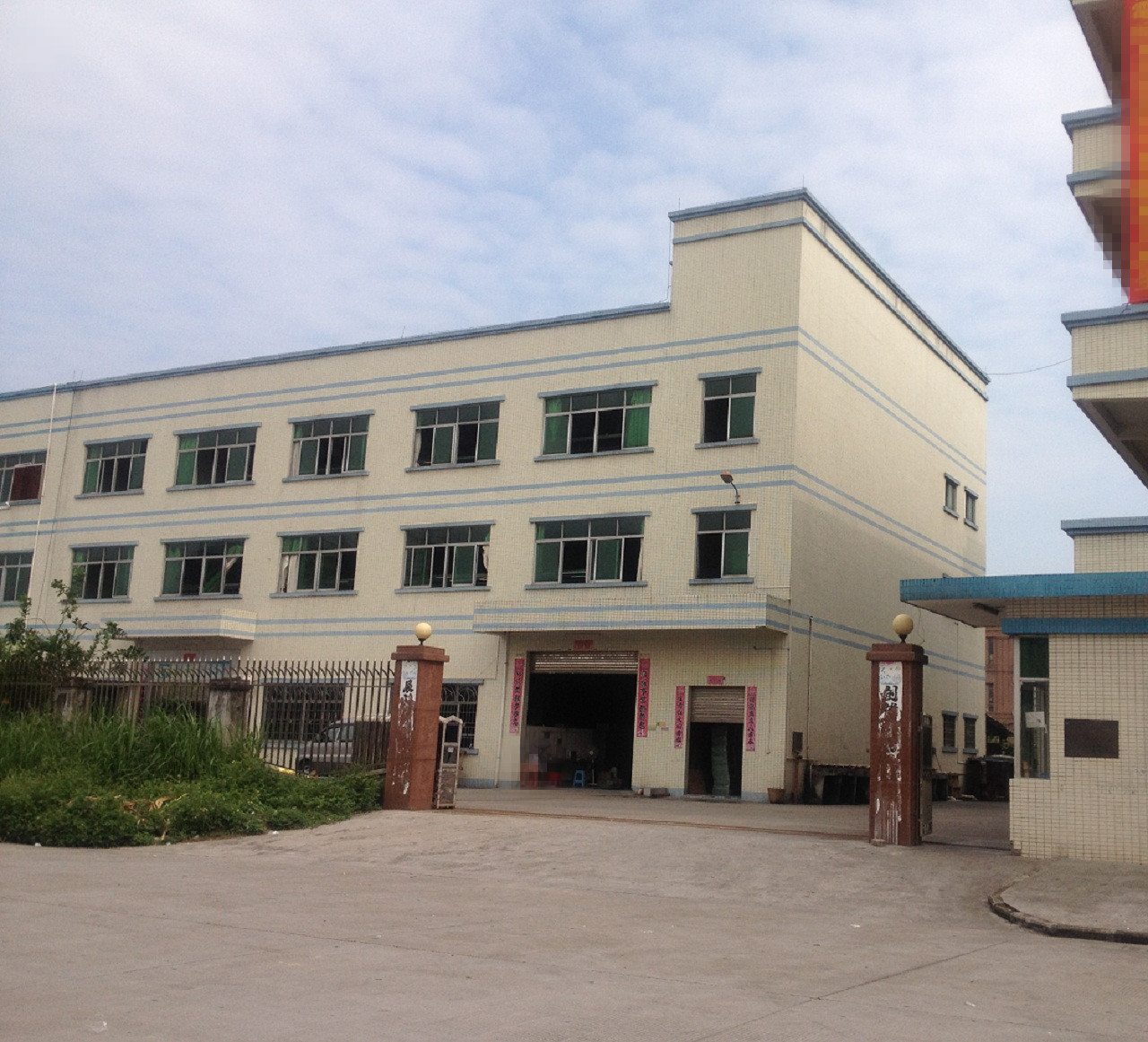 東莞東坑新出獨院標(biāo)準(zhǔn)三層廠房4400平方出租帶噴淋消防