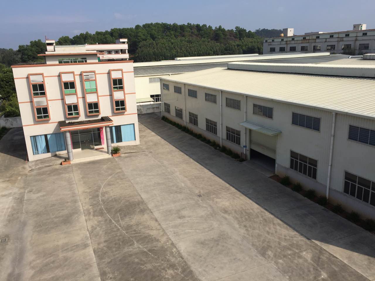 東莞松山湖新出原房東獨(dú)院?jiǎn)我粚愉摻Y(jié)構(gòu)廠房4200出租