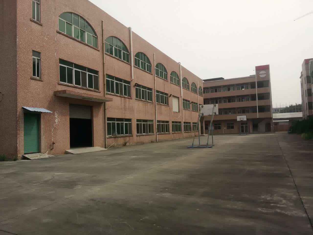 東莞東坑新出標準小獨院3層帶牛角2100平方出租