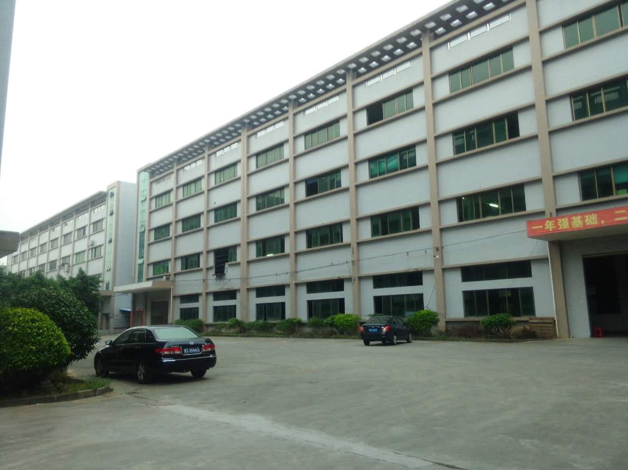 東莞橋頭原房東獨院標(biāo)準(zhǔn)廠房分租一樓2100平方廠房出租帶現(xiàn)成航車